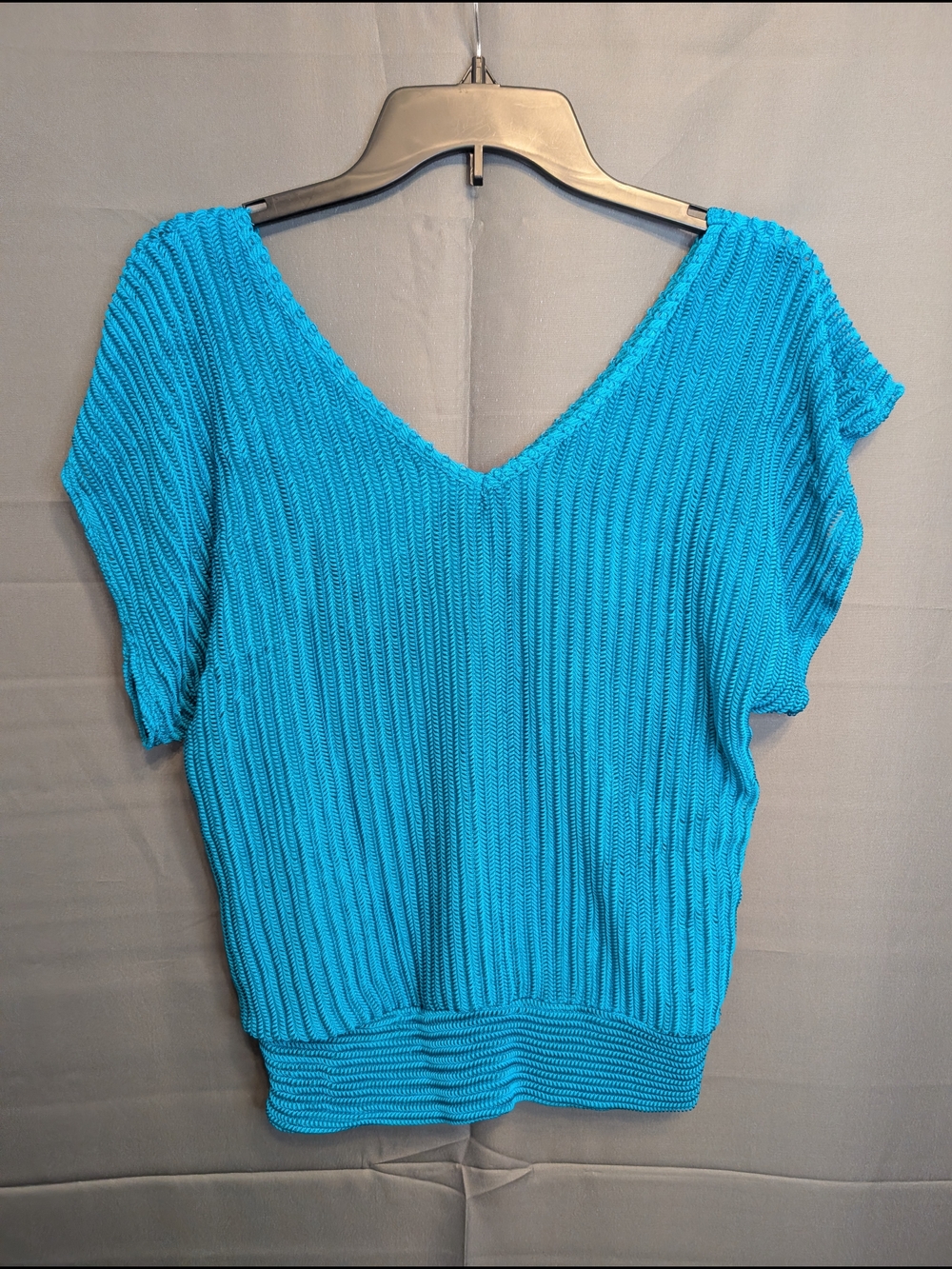 AGB Bright Turquoise Ribbed V-Neck Short Sleeve Top